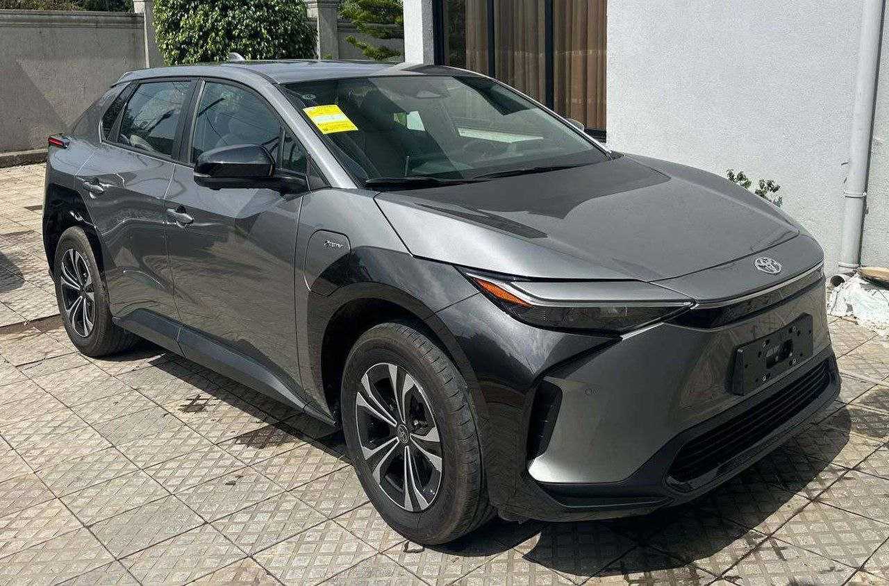Private rental sedan